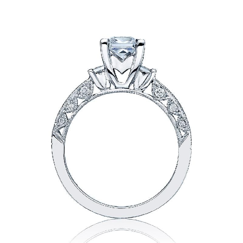 Tacori Engagement Ring Tacori 0.62ctw Diamond RoyalT Ring 18K