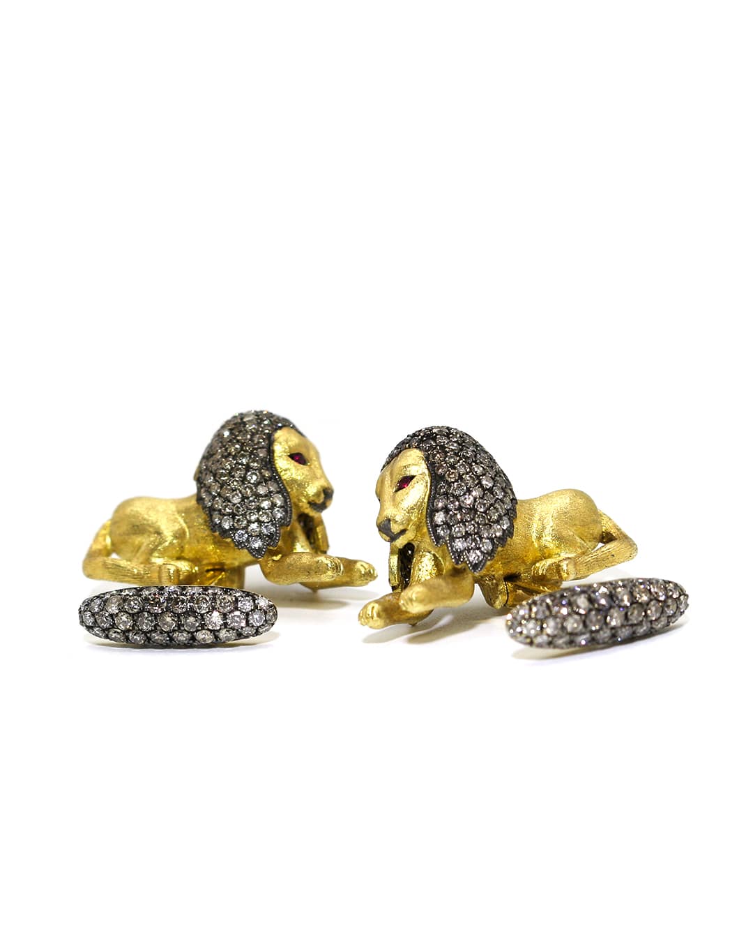 Capri Custom 2.56ctw custom diamond lion yellow gold cufflings 18K