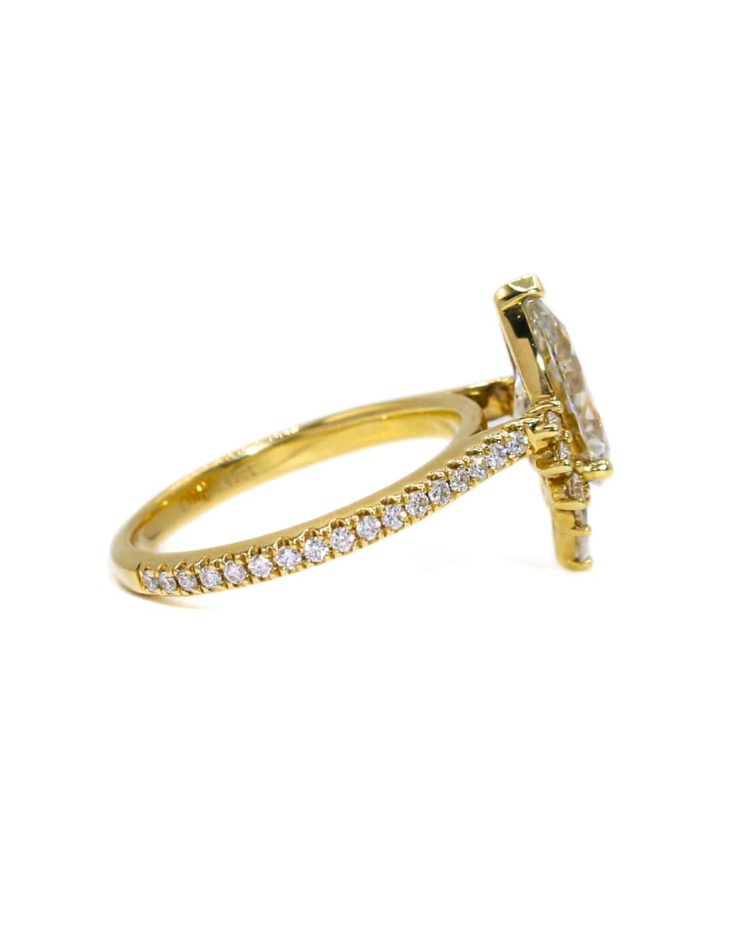 Capri Engagement Ring 2.29ctw lab and natural diamonds Pear ring 18ky